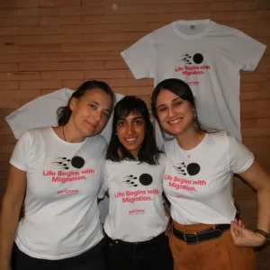 Camiseta Life Begins (logo grande)